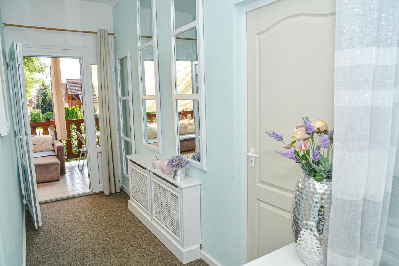 Holly Vendeghaz Apartment Hajdúszoboszló Екстериор снимка